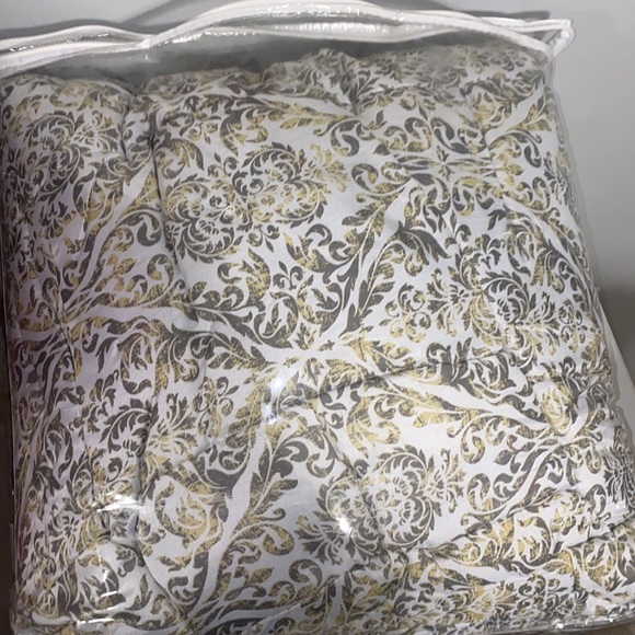 complete bed set! (full size) - Picture 5 of 6